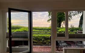Moderne 3-Zi-Wohnung mit Meerblick direkt am Strand